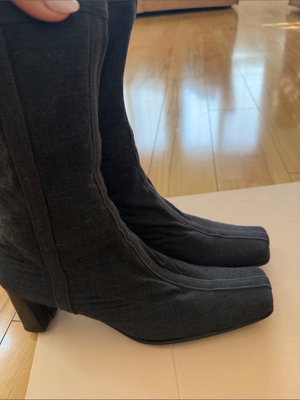 Authentic Prada Classic Black Mid-Calf Square Heeled Boots - 90’s style - Picture 6 of 6